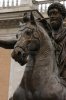 2297917-marco-aurelio-estatua-ecuestre-de-bronce-capitolio-roma-italia.jpg